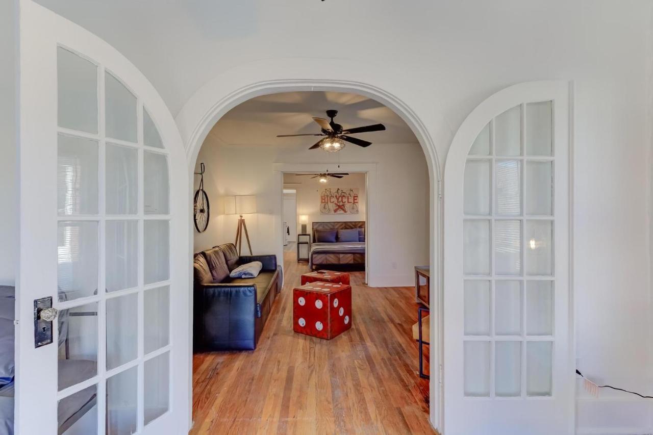 Charming Cooper-Young Flat In The Heart Of Memphis Bagian luar foto