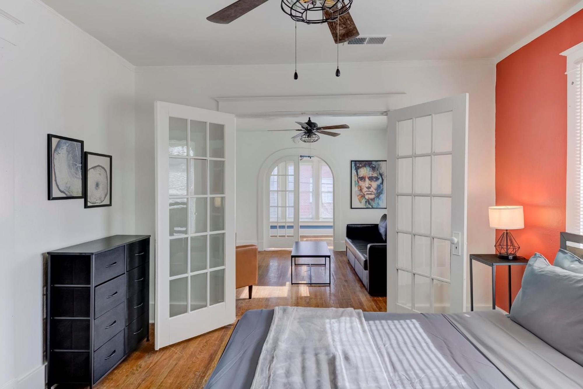 Charming Cooper-Young Flat In The Heart Of Memphis Bagian luar foto