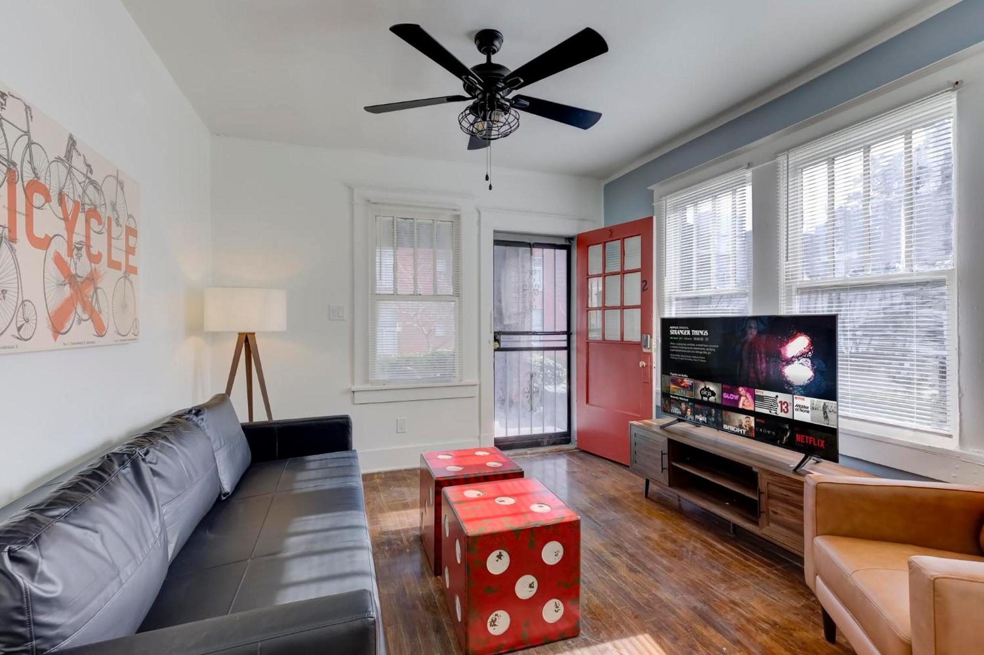 Charming Cooper-Young Flat In The Heart Of Memphis Bagian luar foto