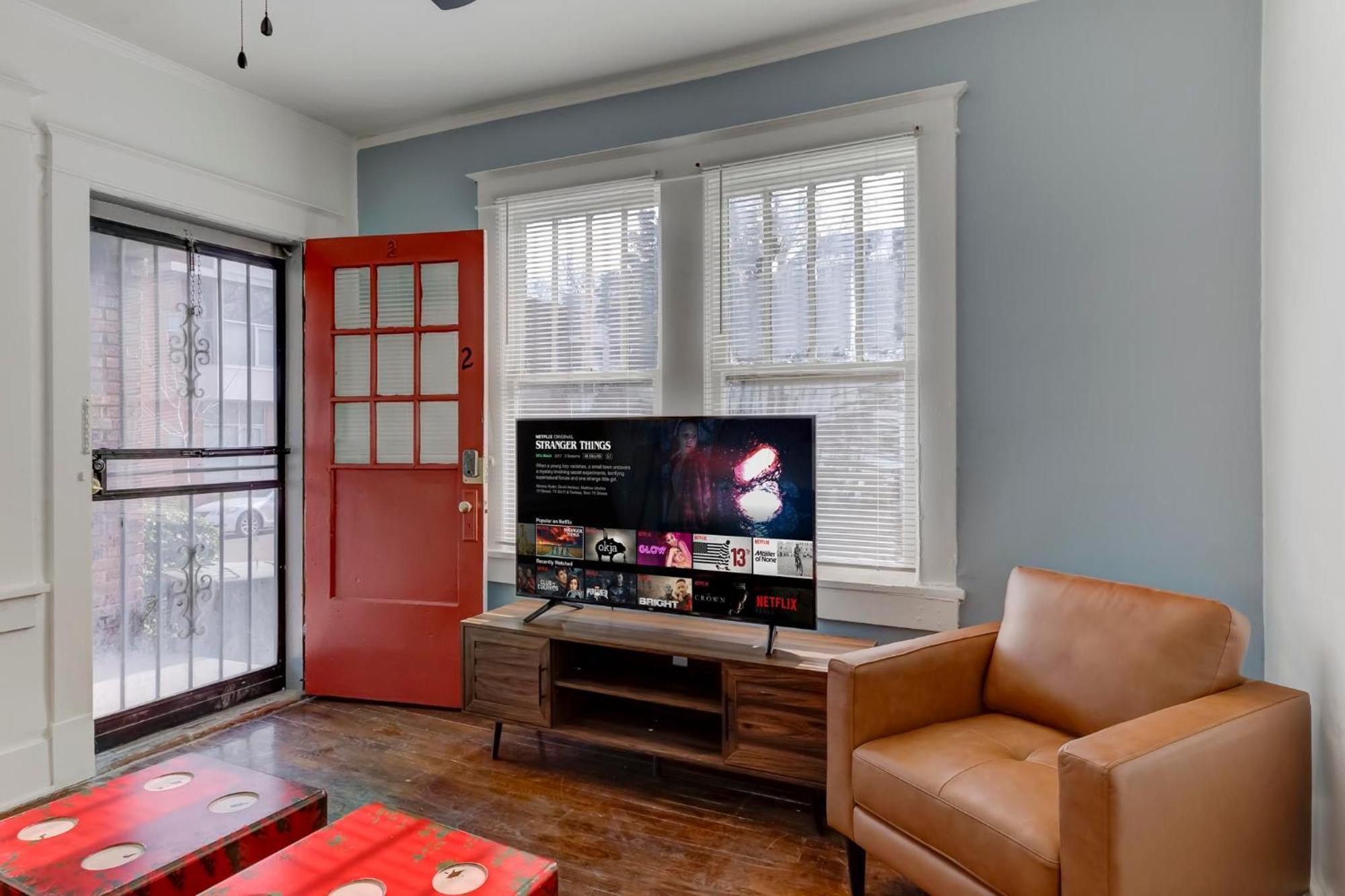 Charming Cooper-Young Flat In The Heart Of Memphis Bagian luar foto